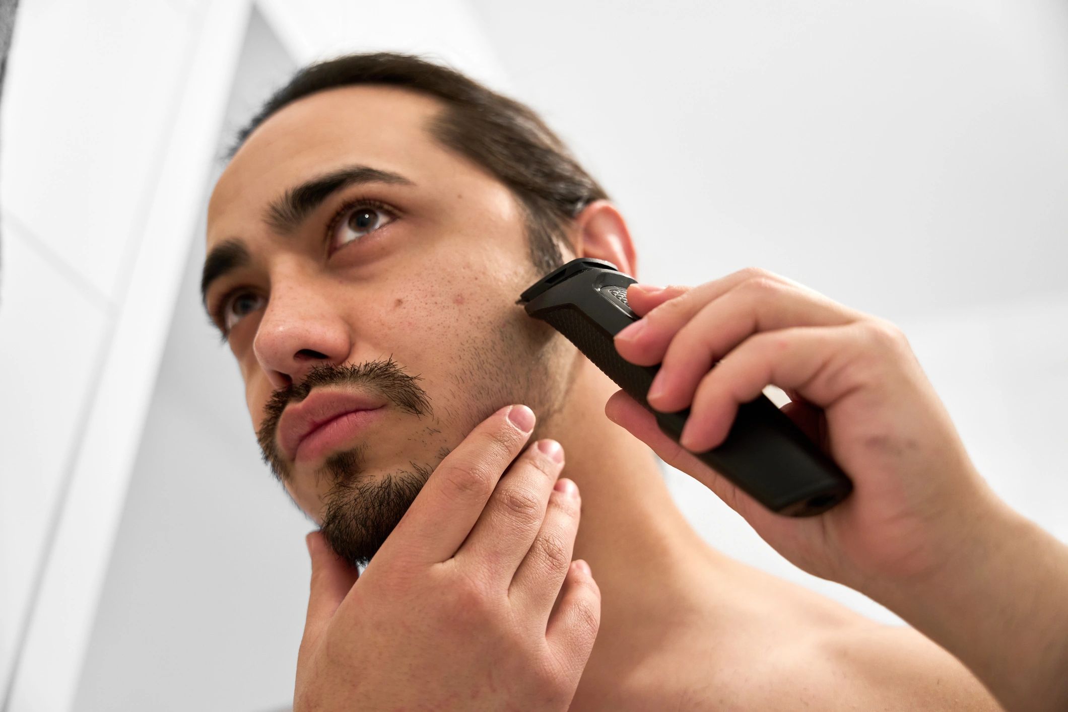 Beard trim and lineup close-up